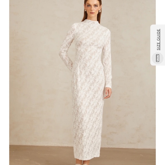 Elegant White Lace Dress - Picture 3 of 6